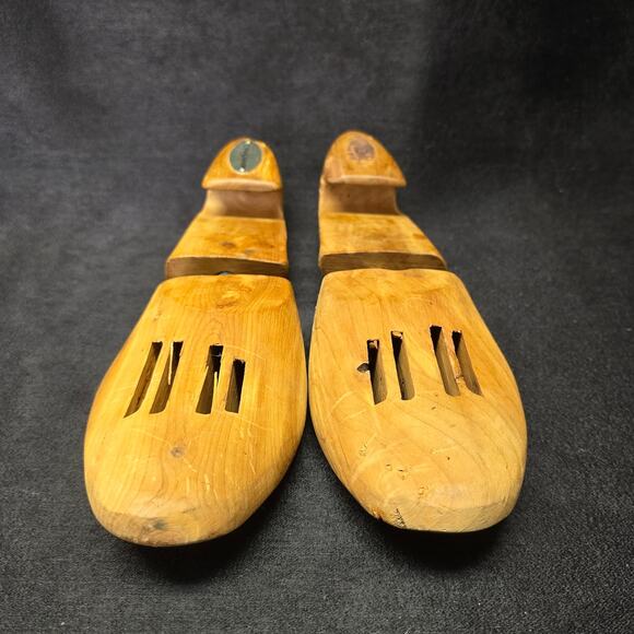 Vintage Andrisen Morton Co. Wooden Boot Tree Shoe Forms - Picture 2 of 9